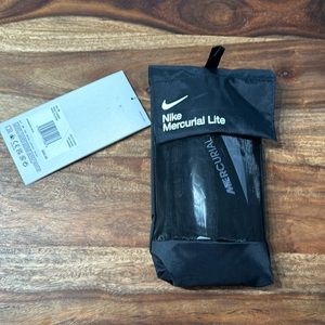 Brand new shin guards Nike Mercurial Lite, never used